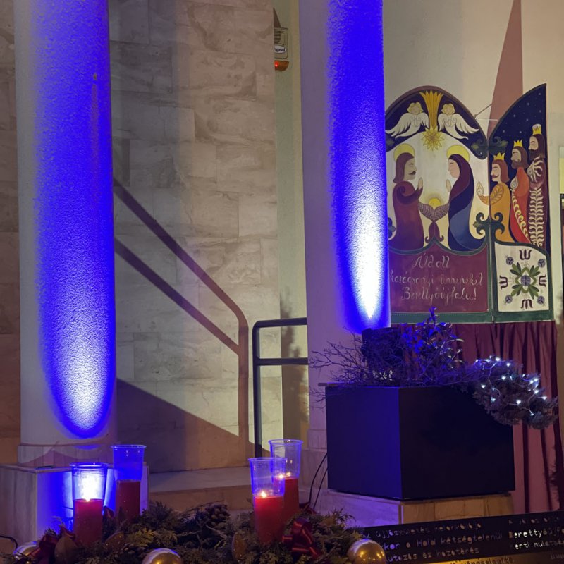 Fellobbant a szeretet lángja 43